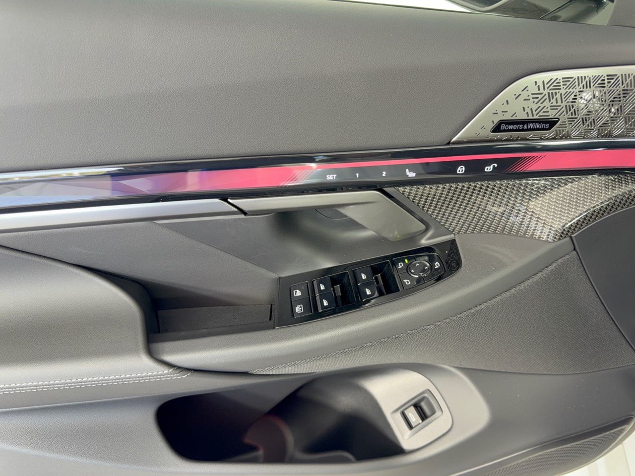 New 2027 BMW M5 w/ Carbon Package AWD/4WD image 14