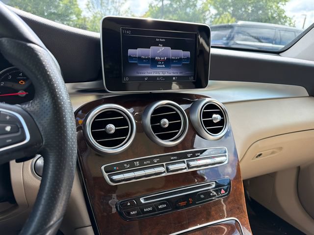 Used 2018 Mercedes-Benz GLC 300 image 27