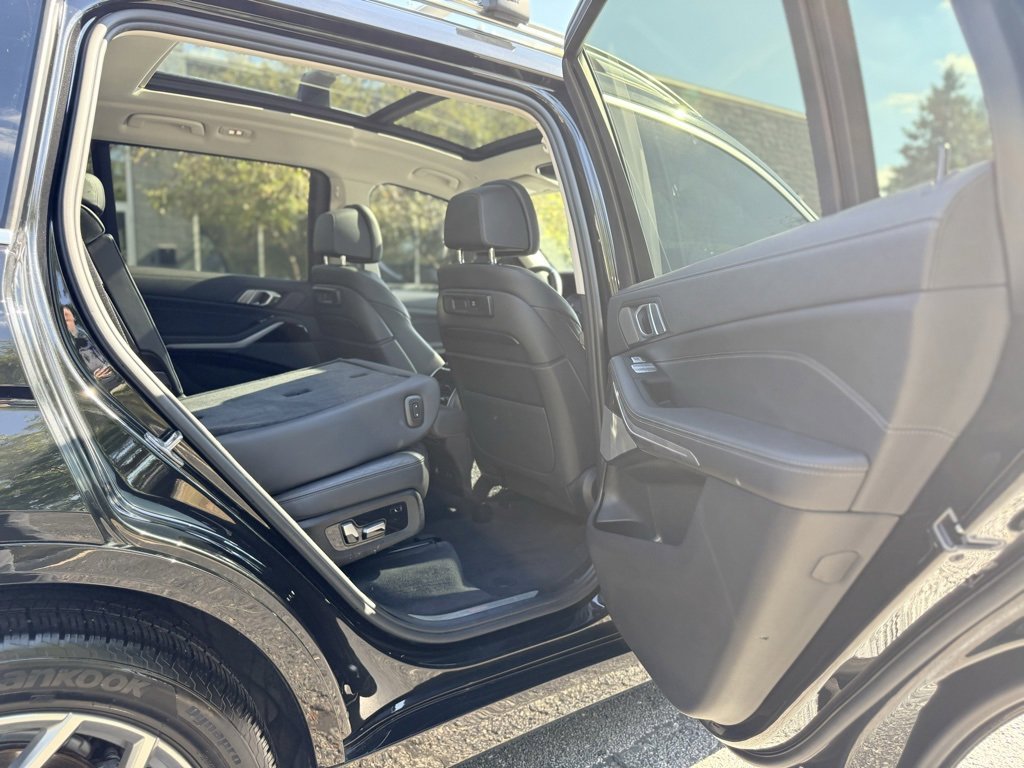 Used 2021 BMW X7 xDrive40i image 33