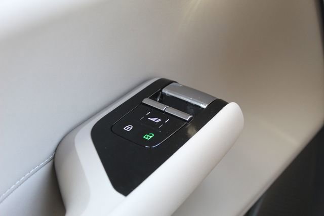 New 2026 Volvo EX90 Ultra image 18