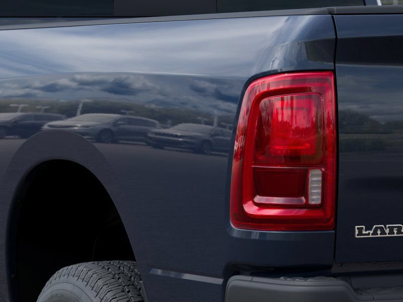 New 2026 RAM 2500 Laramie AWD/4WD image 10