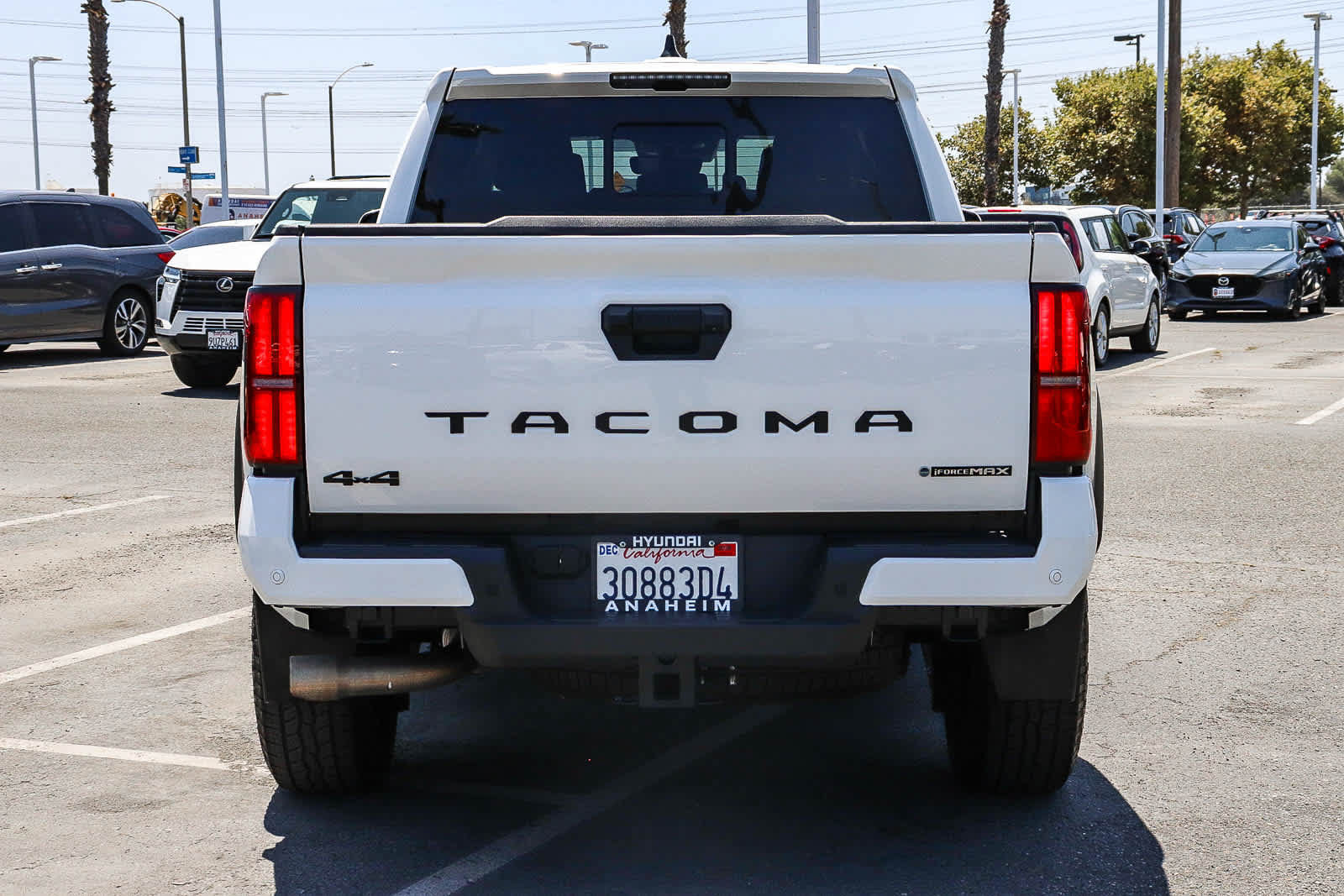 Used 2024 Toyota Tacoma TRD Off-Road w/ TRD Off Road Upgrade Package AWD/4WD image 8