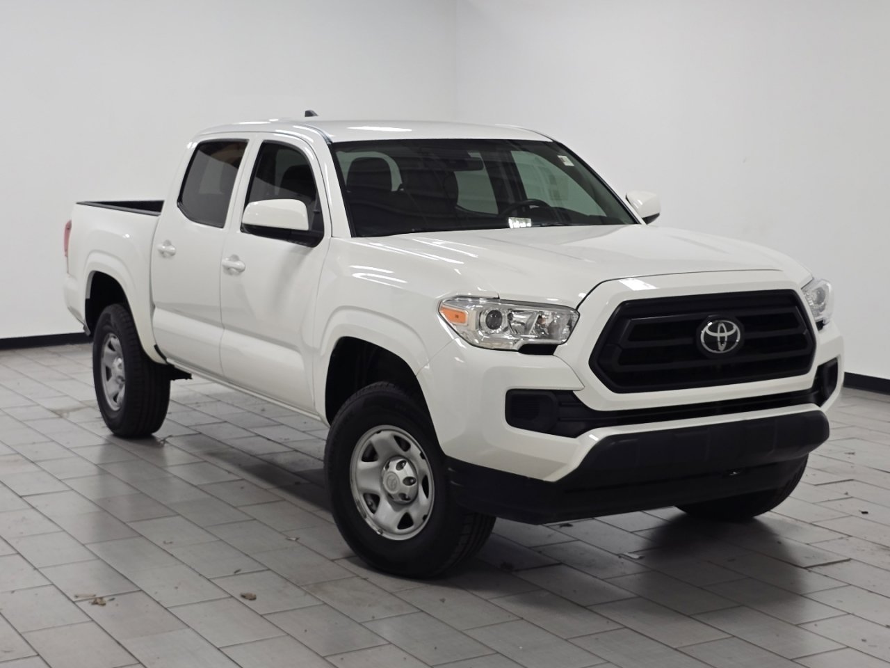 Certified 2023 Toyota Tacoma SR AWD/4WD image 2
