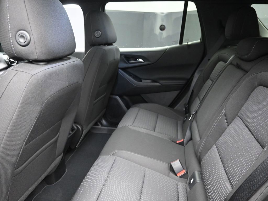 Used 2026 Chevrolet Equinox LT image 11