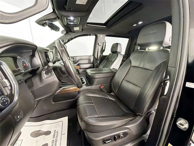 Used 2020 Chevrolet Silverado 3500 High Country w/ Technology Package image 20