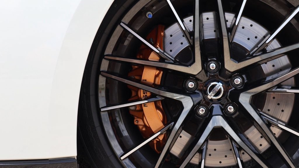 Used 2021 Nissan GT-R Premium AWD/4WD image 48