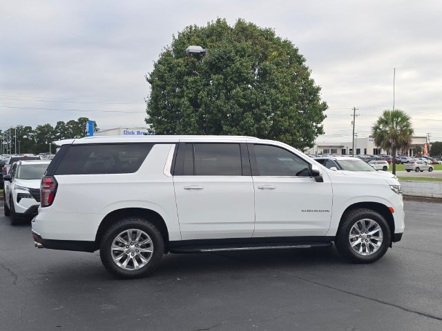 Used 2023 Chevrolet Suburban Premier RWD image 2