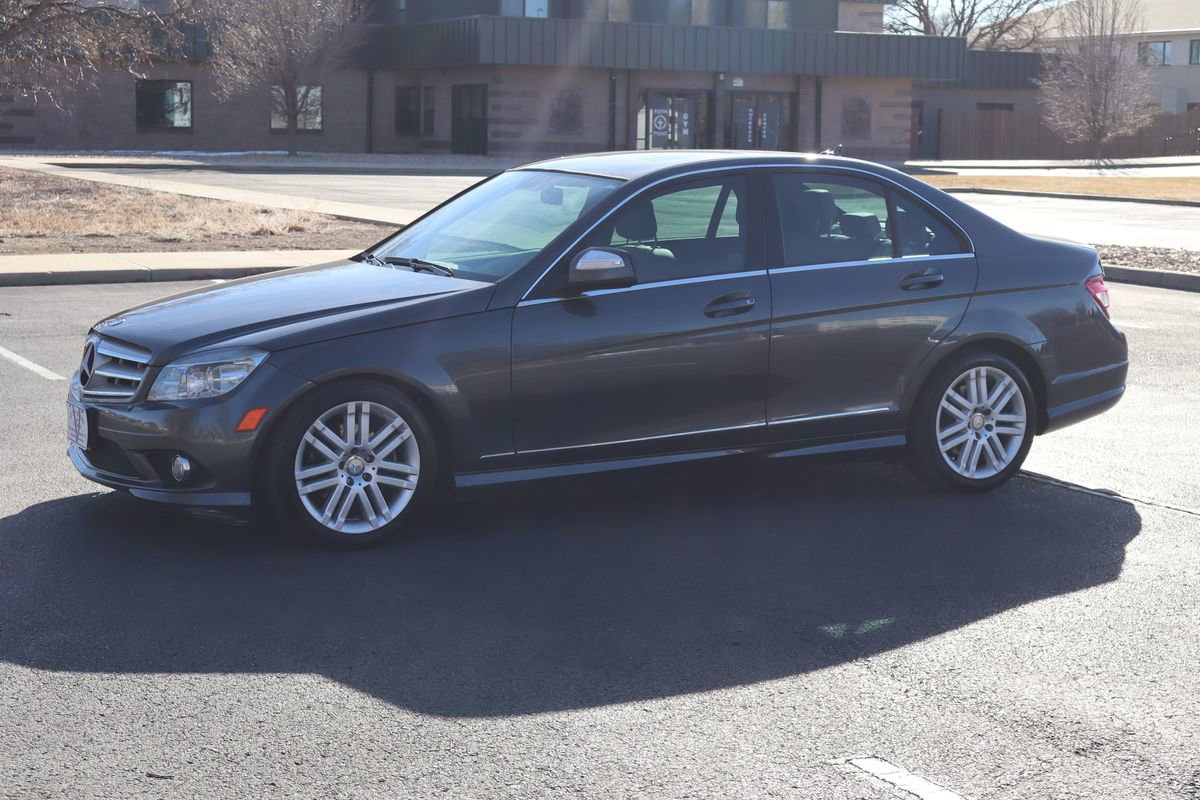 Used 2009 Mercedes-Benz C 300 4MATIC Sedan image 10