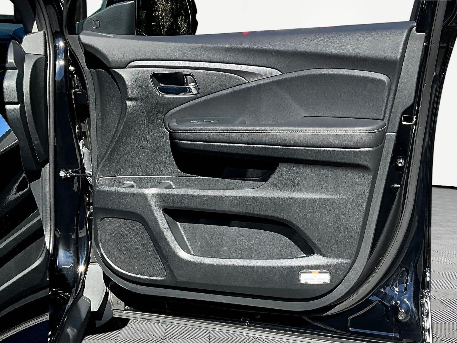 Certified 2023 Honda Ridgeline RTL-E image 29