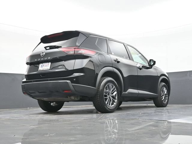 Used 2024 Nissan Rogue S AWD/4WD image 45
