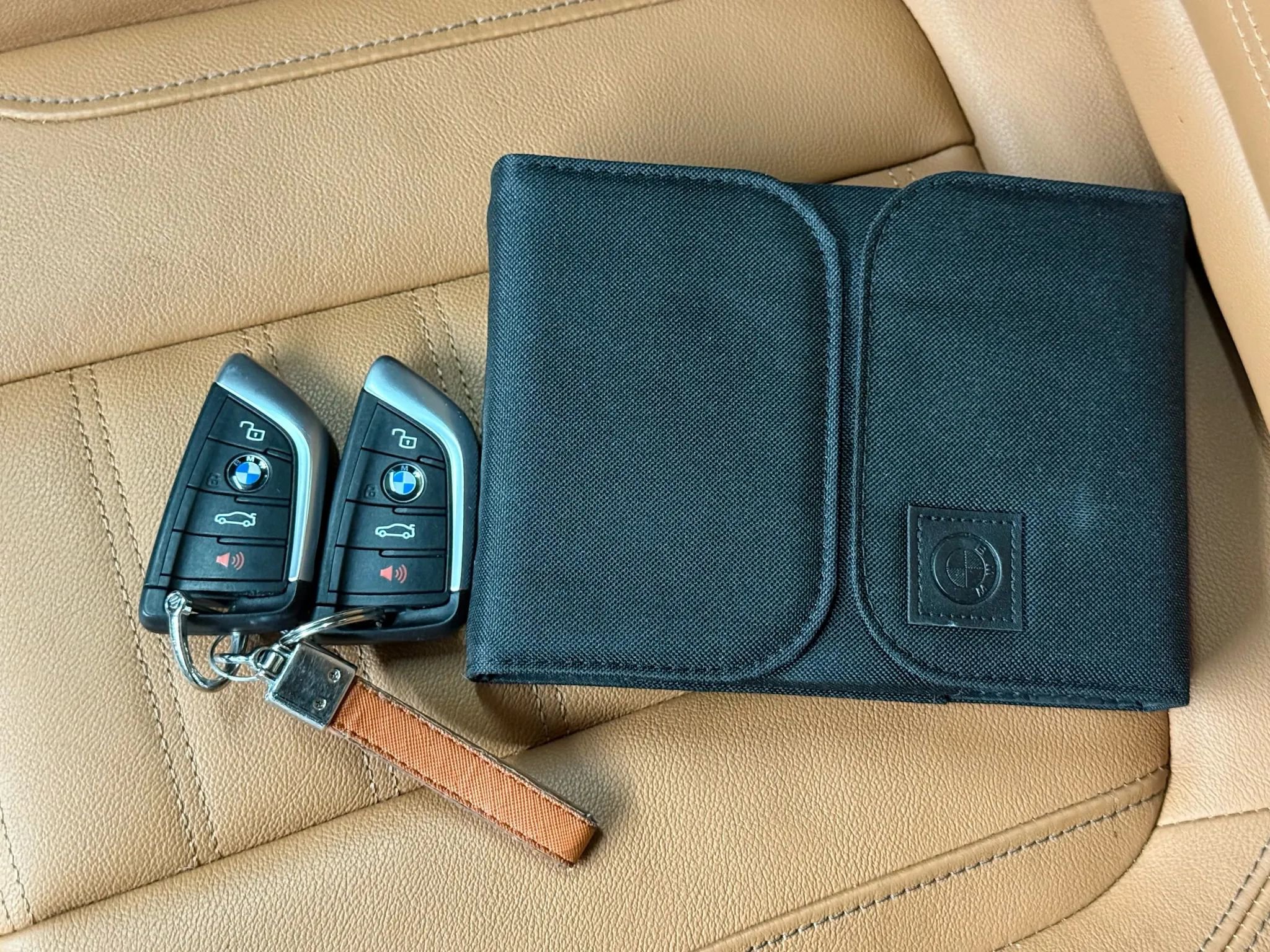 Used 2021 BMW 330i Sedan w/ Convenience Package image 3