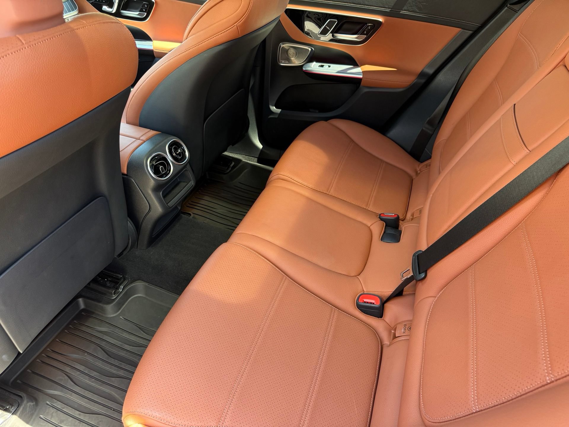 Used 2023 Mercedes-Benz GLC 300 image 32