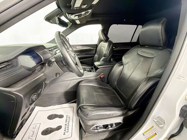 Used 2022 Jeep Grand Cherokee L Overland w/ Luxury Tech Group IV AWD/4WD image 22