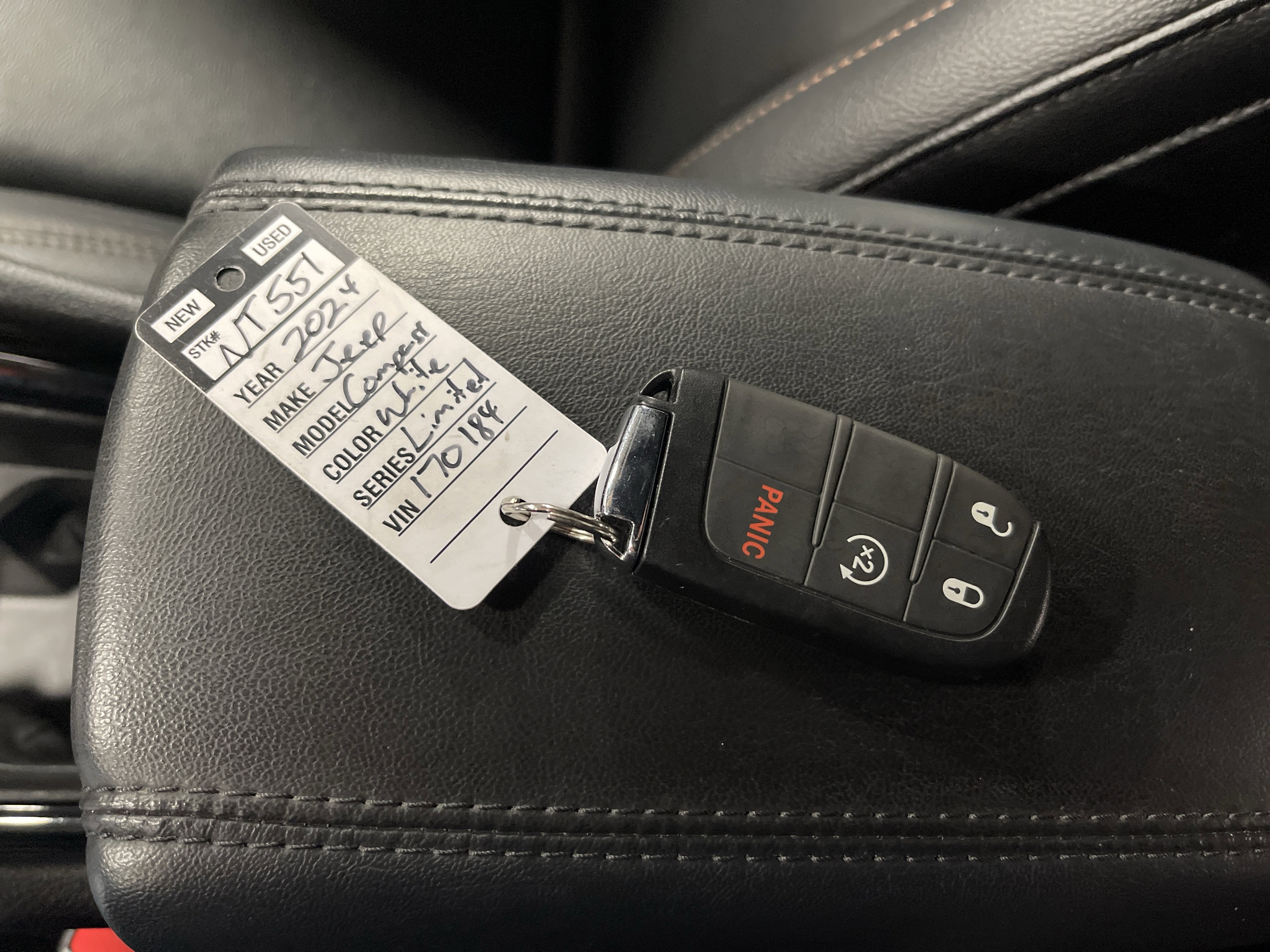 Used 2024 Jeep Compass Limited image 25