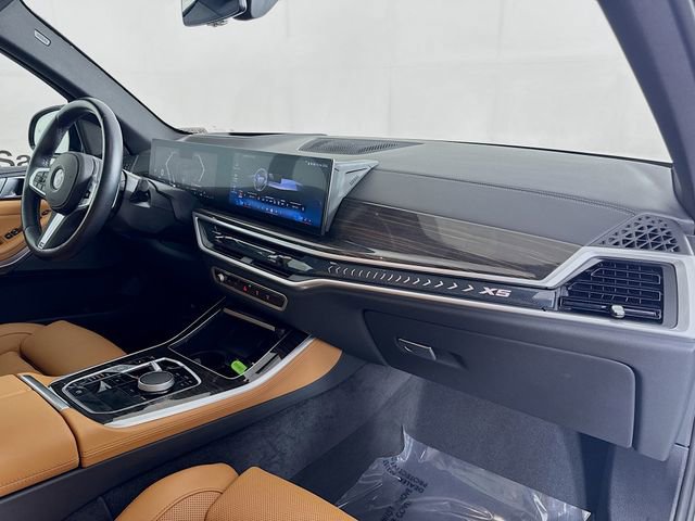 Used 2024 BMW X5 sDrive40i w/ M Sport Package image 30
