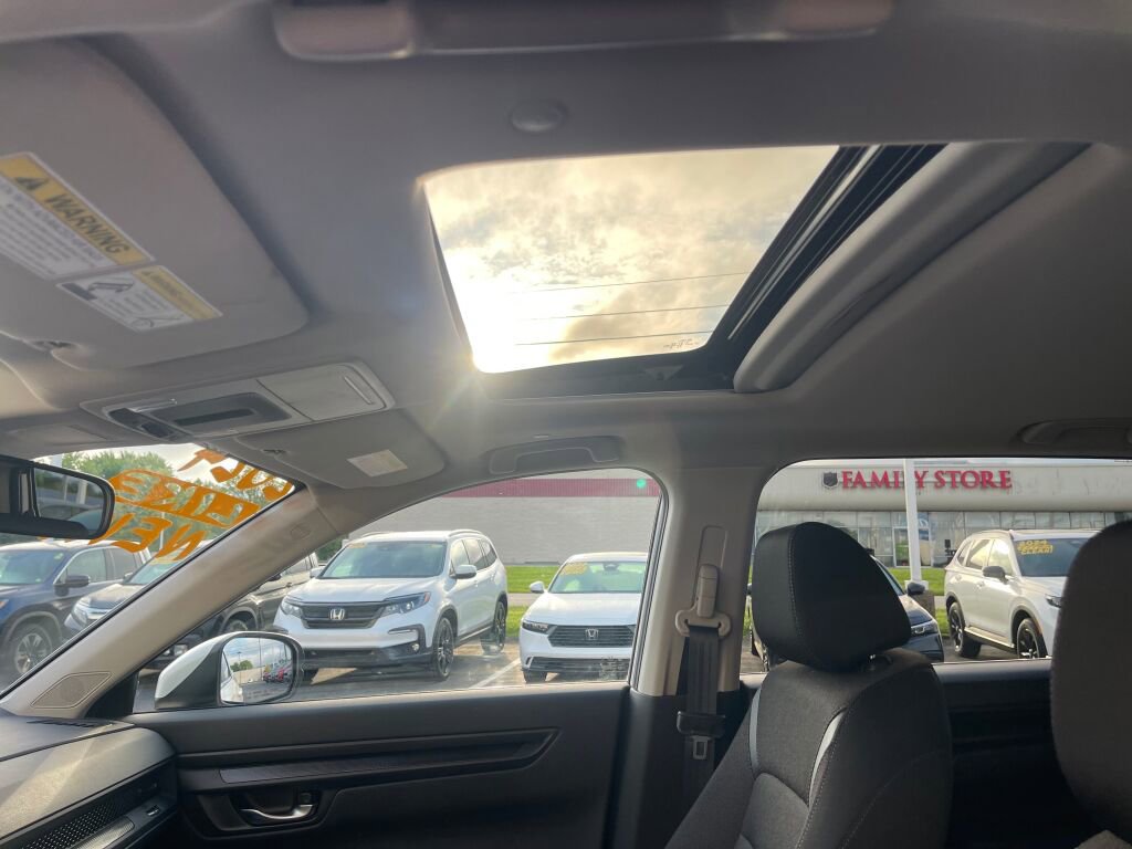 Used 2024 Honda CR-V EX image 12