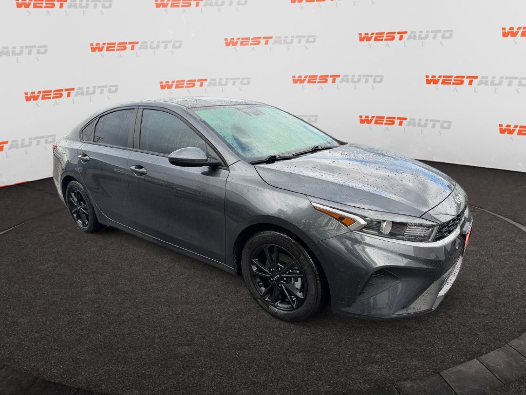 Used 2024 Kia Forte LXS FWD image 7
