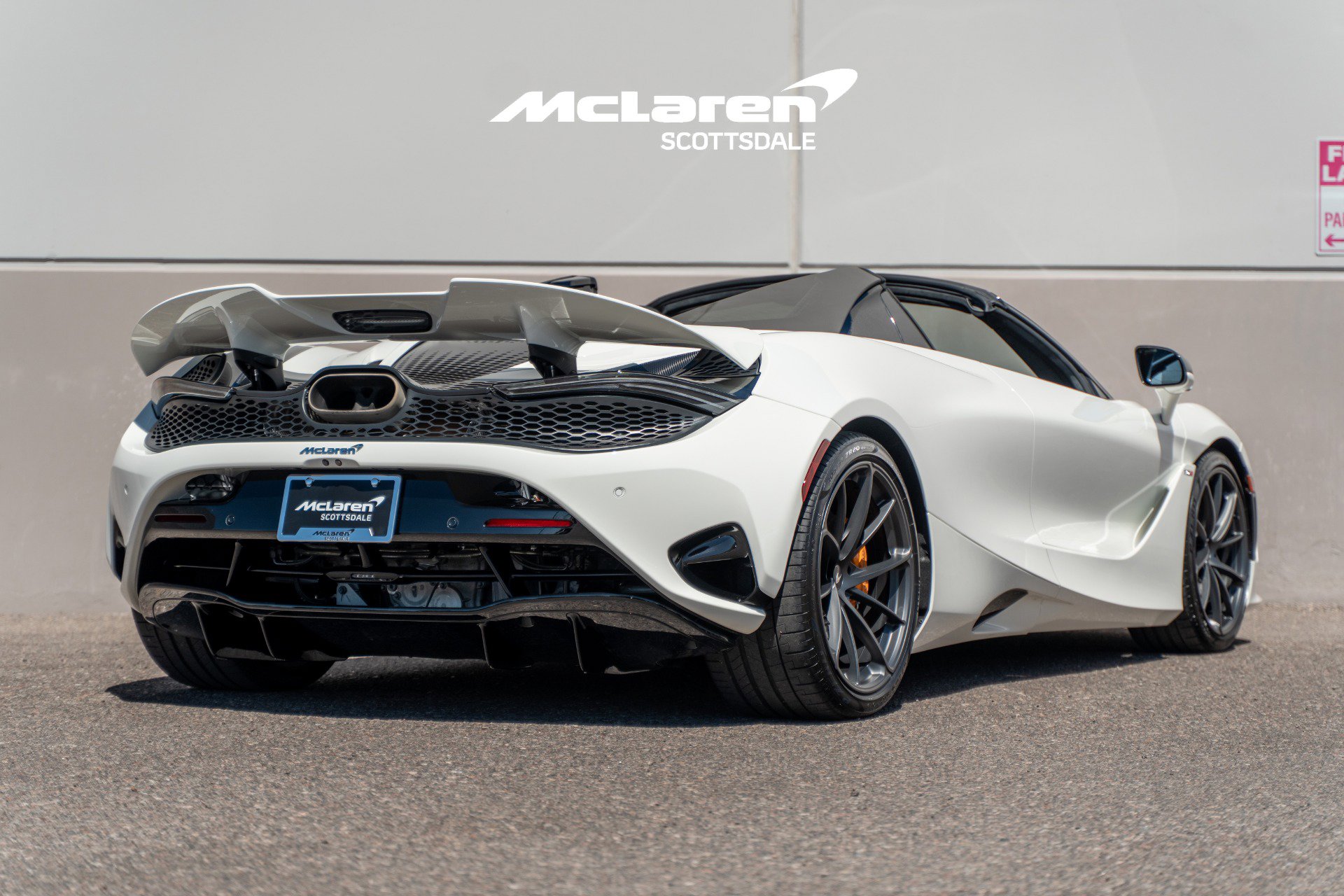 Used 2024 McLaren 750S PERFORMANCE image 7