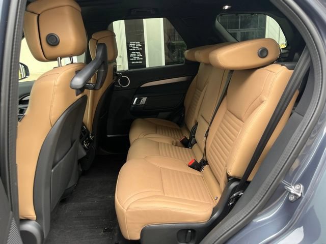 Certified 2025 Land Rover Discovery Dynamic SE AWD/4WD image 9
