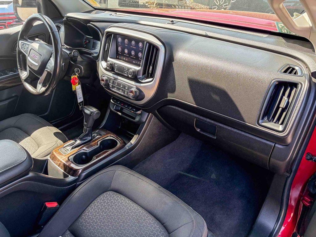 Used 2020 GMC Canyon SLE w/ Driver Alert Package image 36