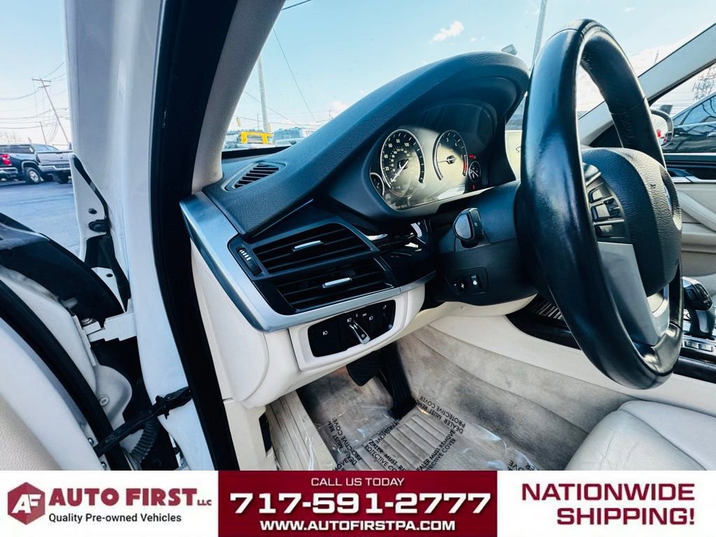 Used 2014 BMW X5 xDrive35d w/ Premium Package image 11