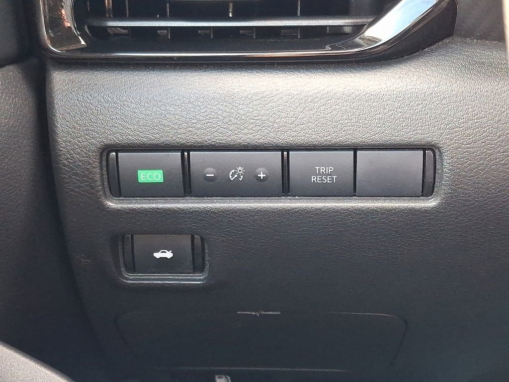 Used 2024 Nissan Sentra SV image 23