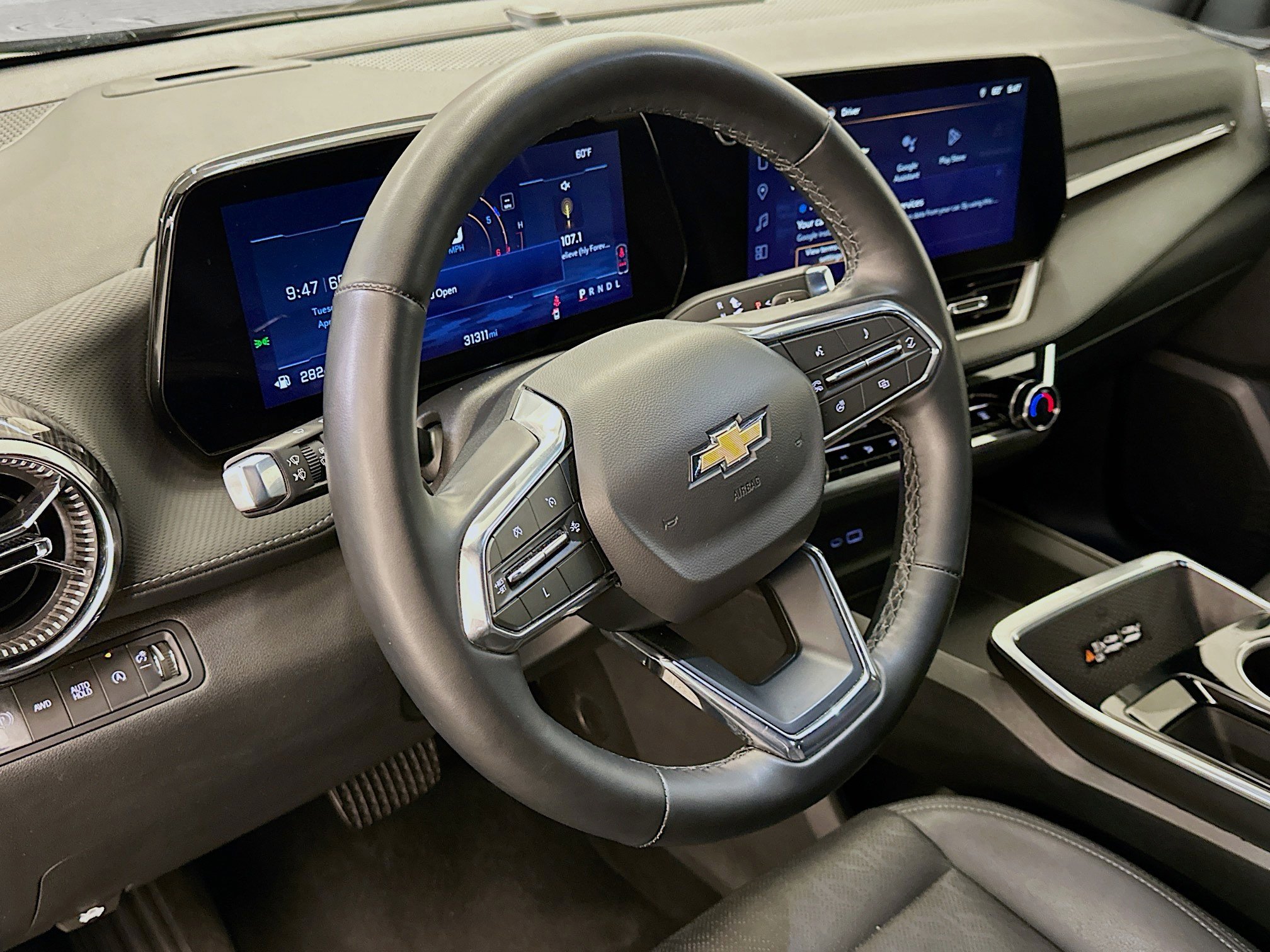 Used 2025 Chevrolet Equinox LT w/ Convenience Package II AWD/4WD image 18