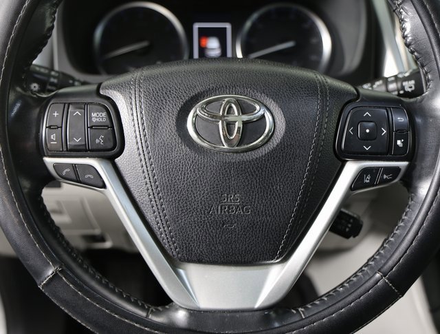 Used 2018 Toyota Highlander FWD V6 image 14
