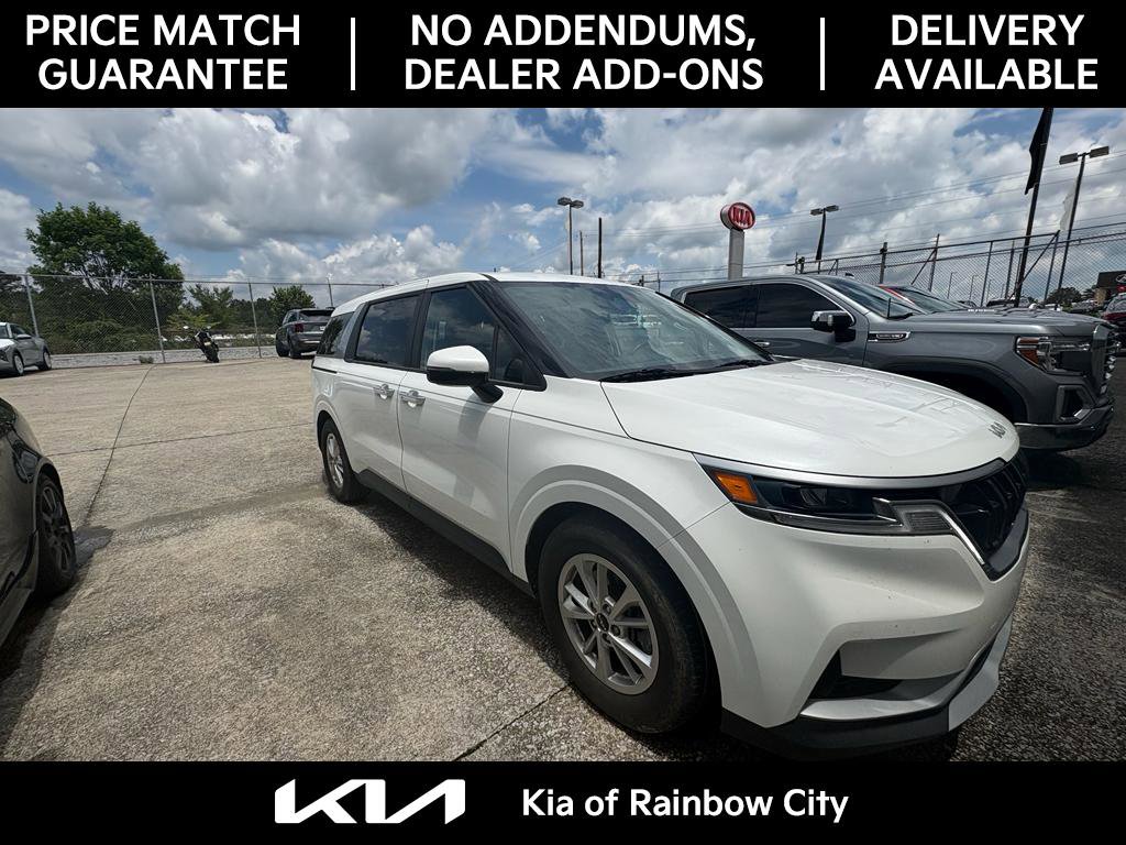 Used 2024 Kia Carnival LX FWD image 2