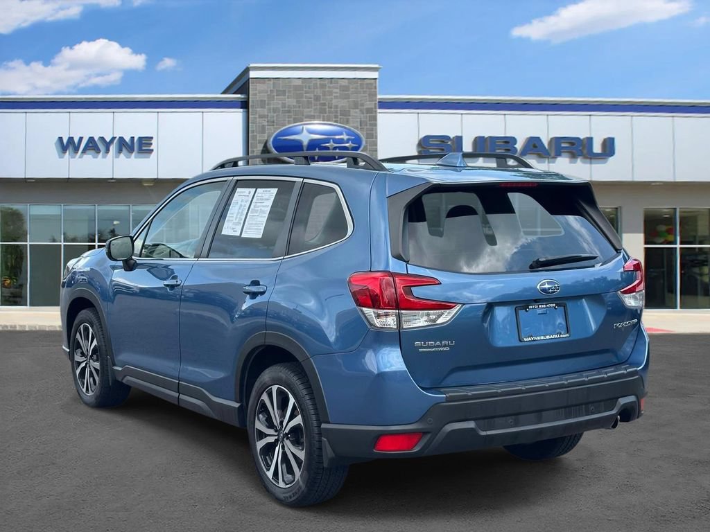Used 2023 Subaru Forester Limited AWD/4WD image 3