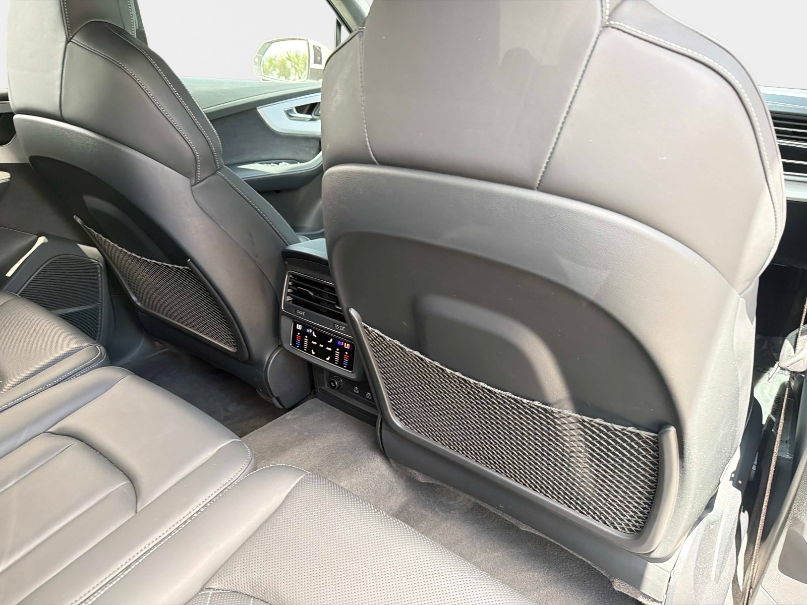 Used 2024 Audi Q7 3.0T Prestige image 26