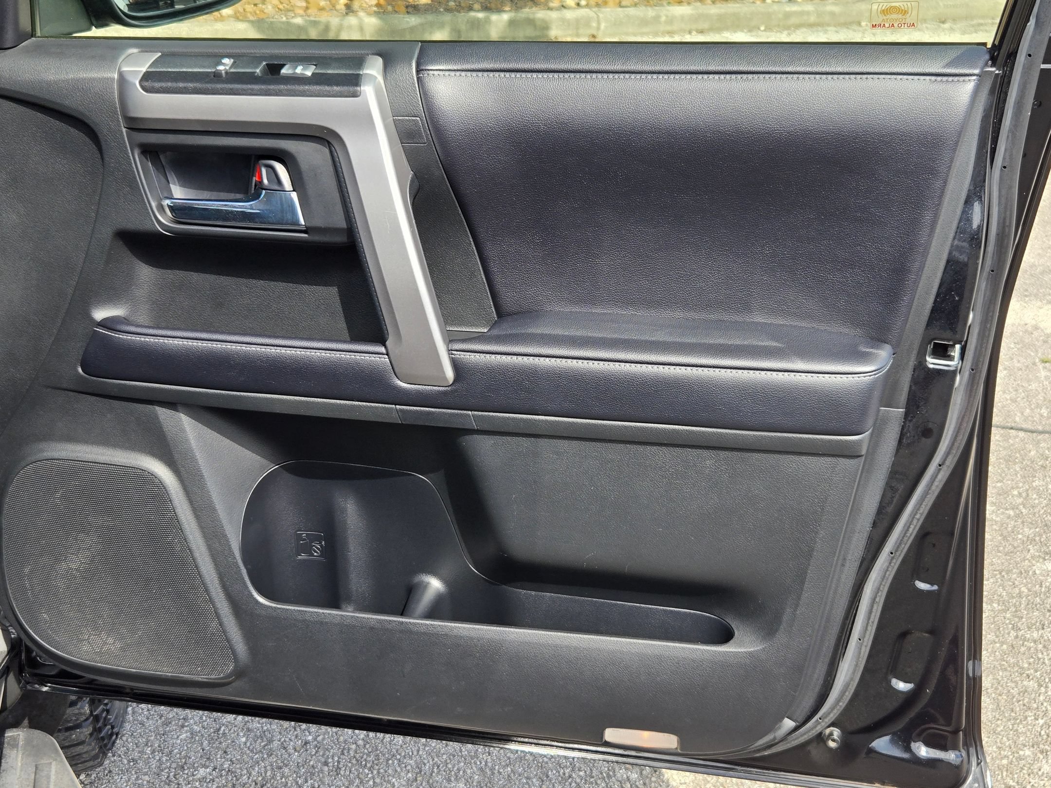 Used 2019 Toyota 4Runner SR5 AWD/4WD image 29