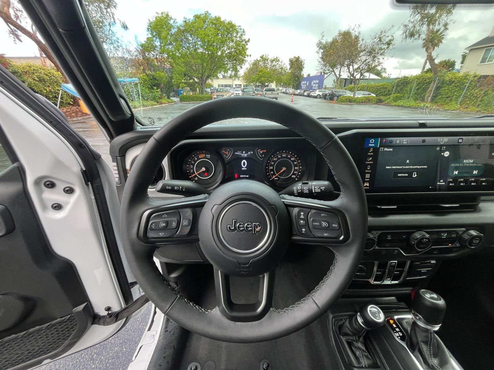 Used 2025 Jeep Wrangler Sport S image 33