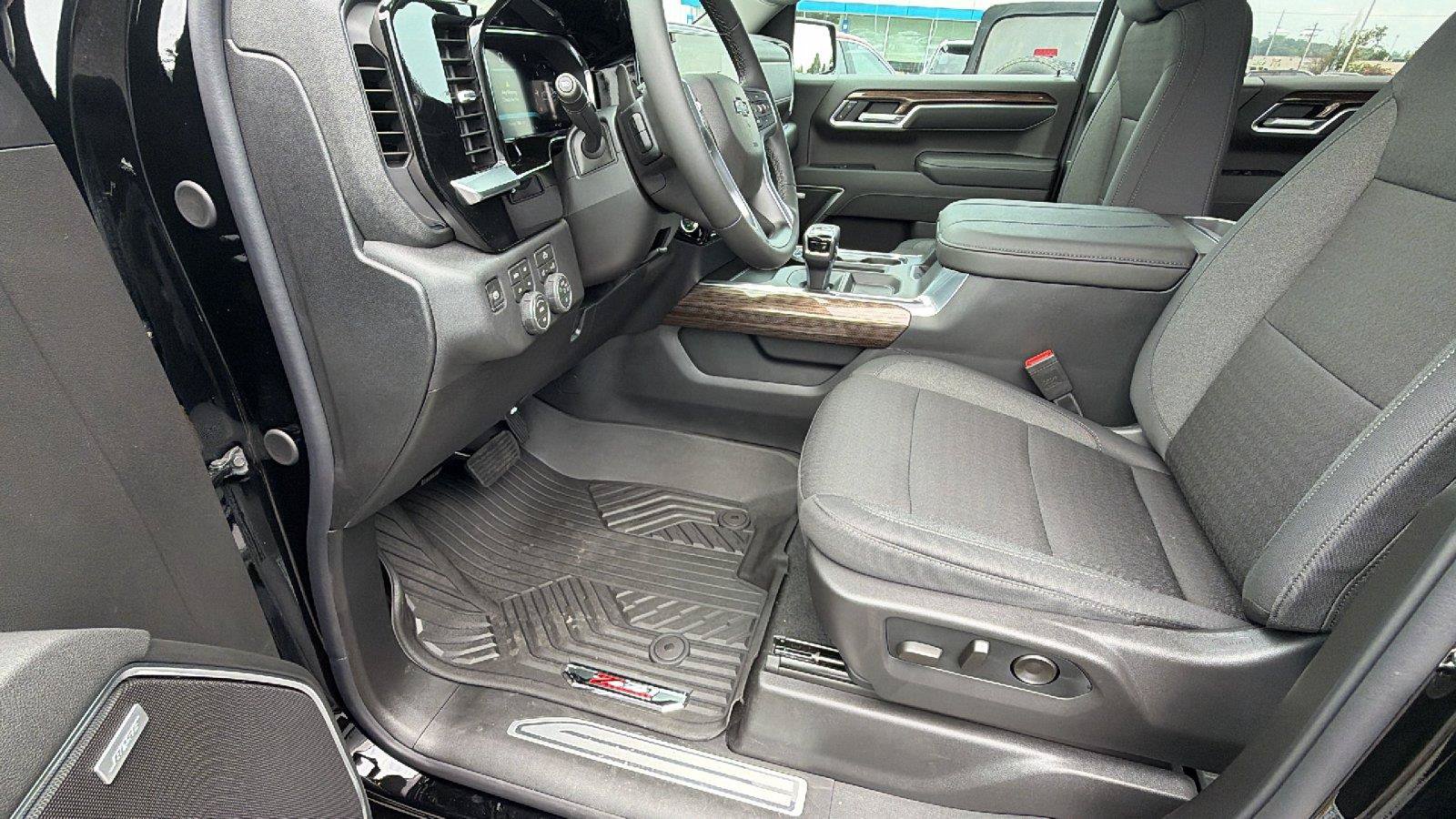 New 2026 Chevrolet Silverado 1500 RST AWD/4WD image 16