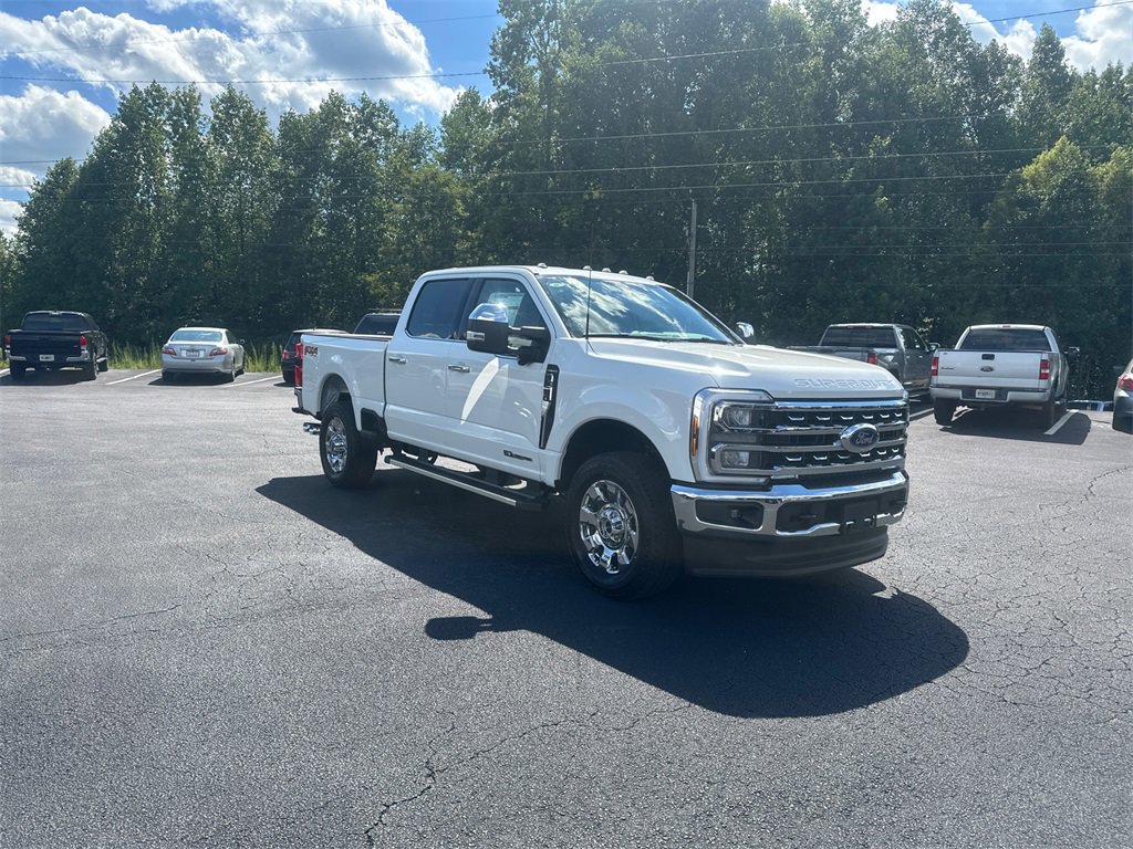 New 2026 Ford F250 Lariat w/ Chrome Package image 3