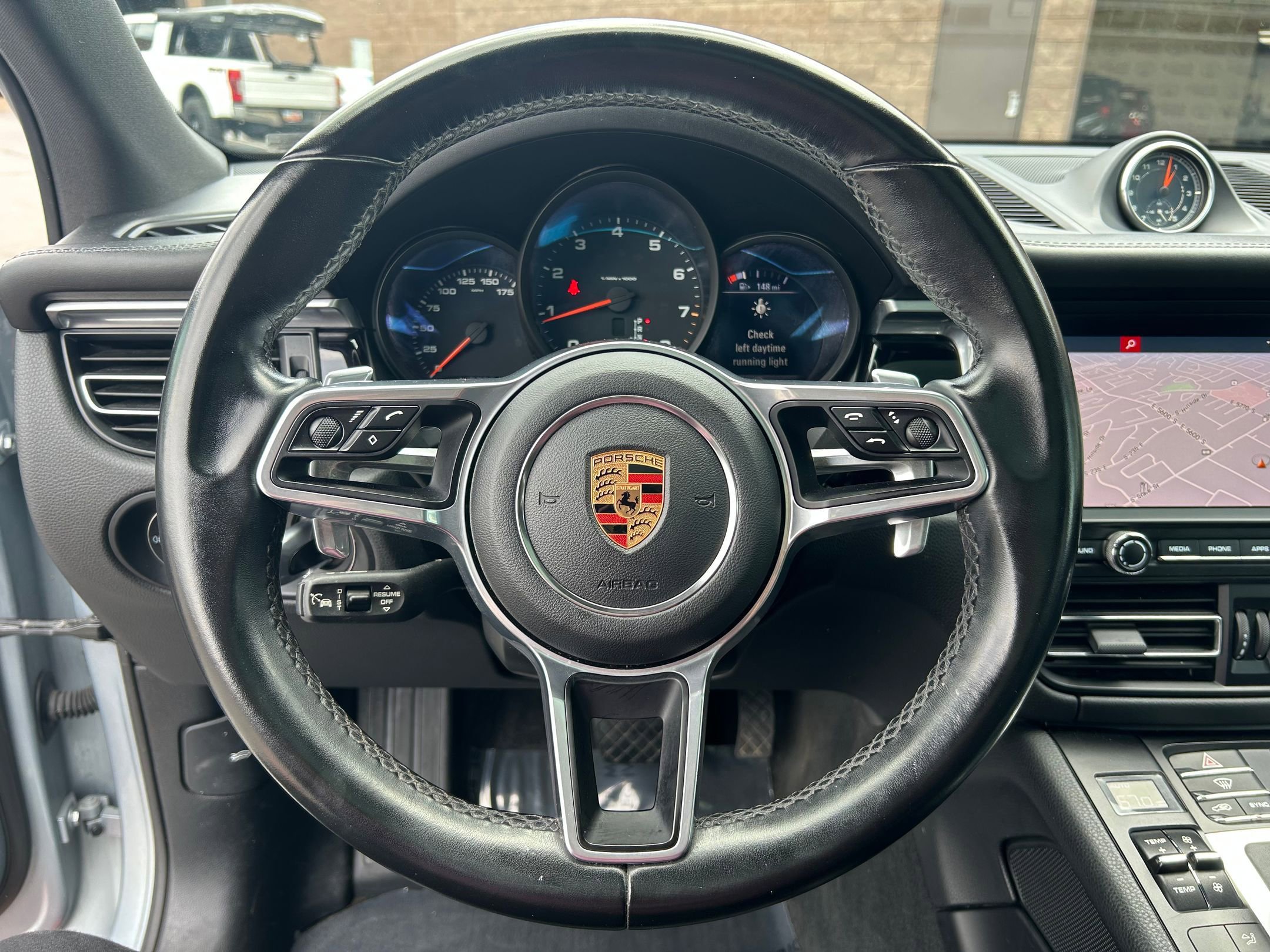 Used 2019 Porsche Macan AWD/4WD image 13