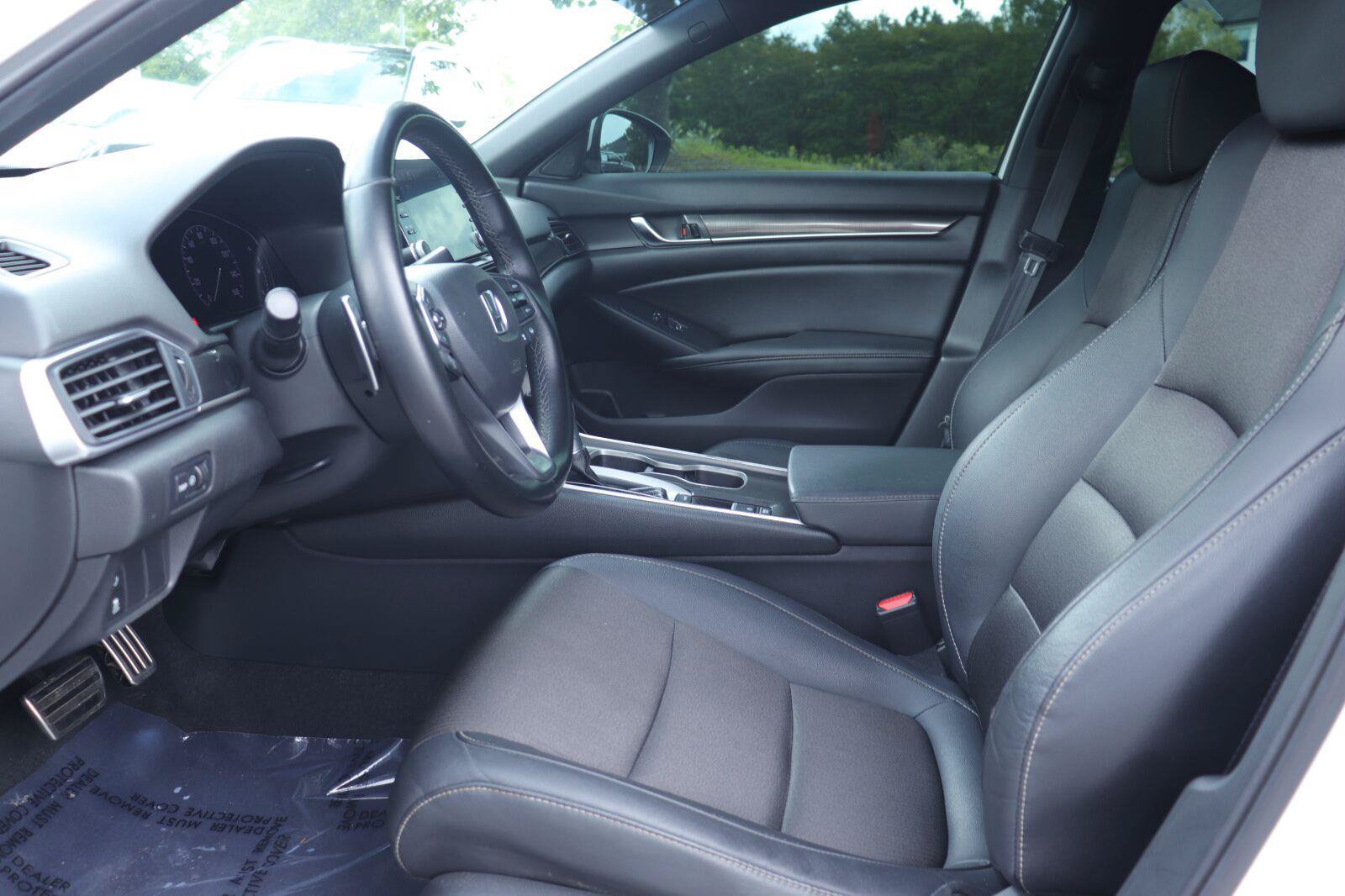 Used 2020 Honda Accord Sport image 10