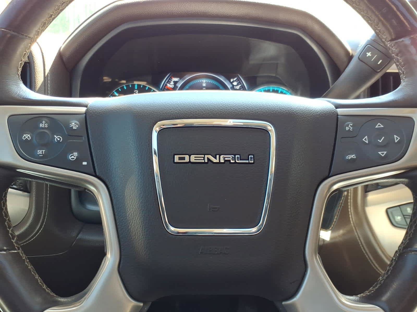 Used 2017 GMC Sierra 1500 Denali w/ Denali Ultimate Package AWD/4WD image 21