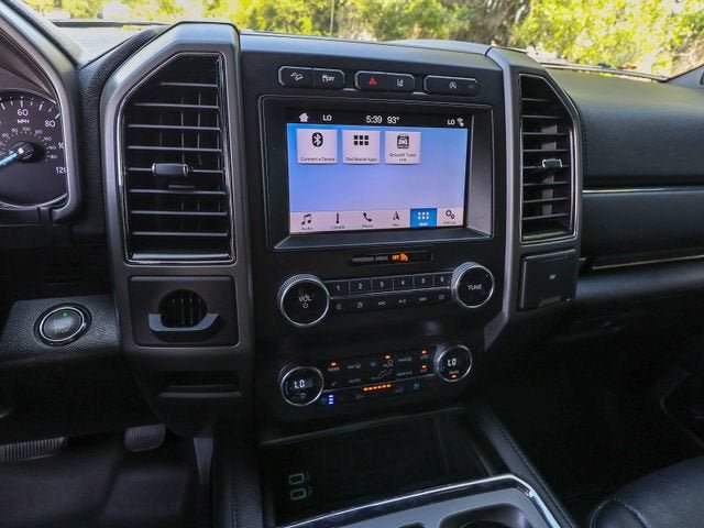 Used 2019 Ford Expedition XLT w/ Equipment Group 202A AWD/4WD image 19