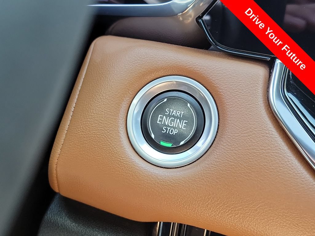 Used 2023 GMC Canyon AT4 w/ AT4 Premium Package AWD/4WD image 8