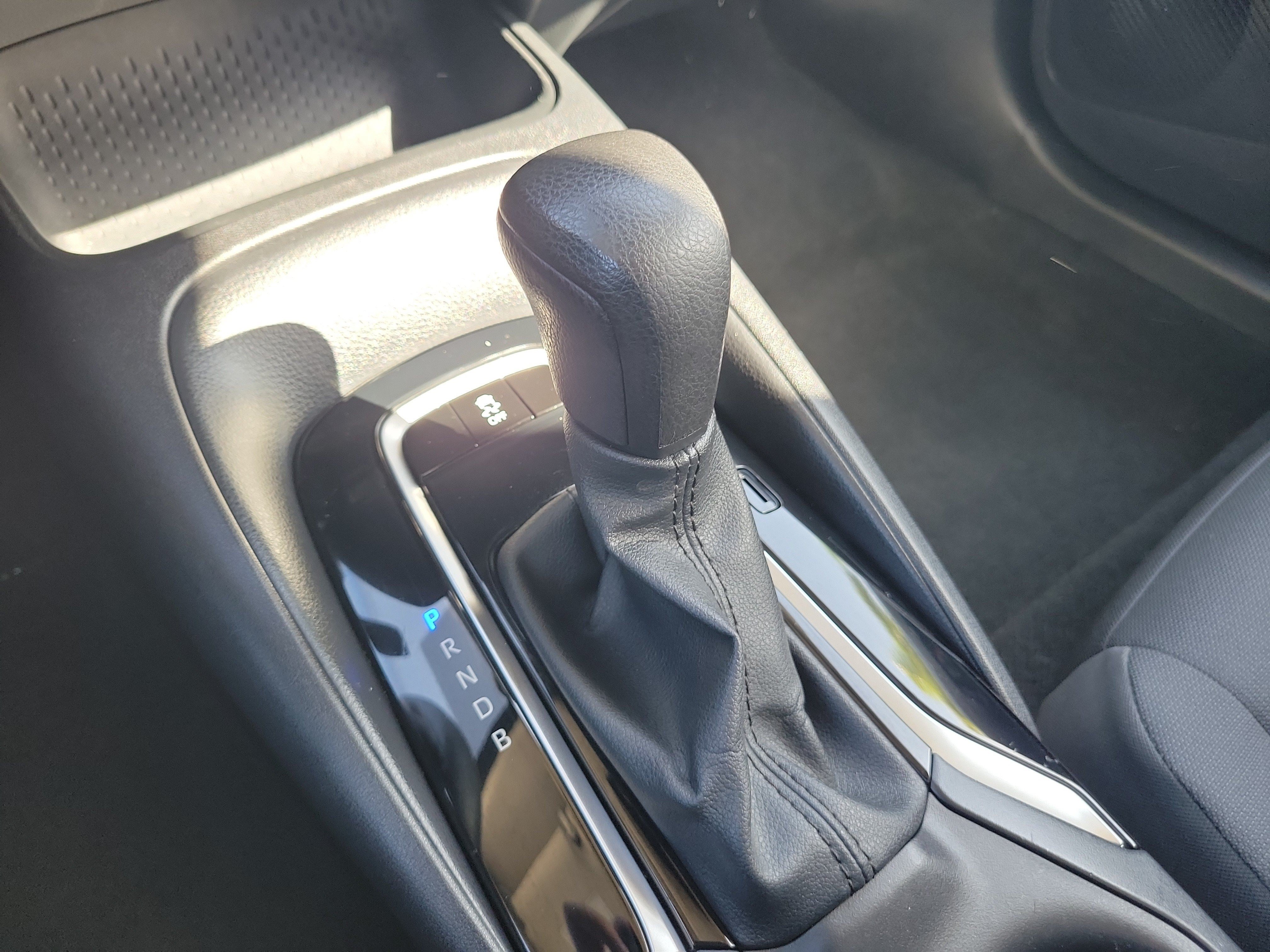Used 2024 Toyota Corolla LE FWD image 29