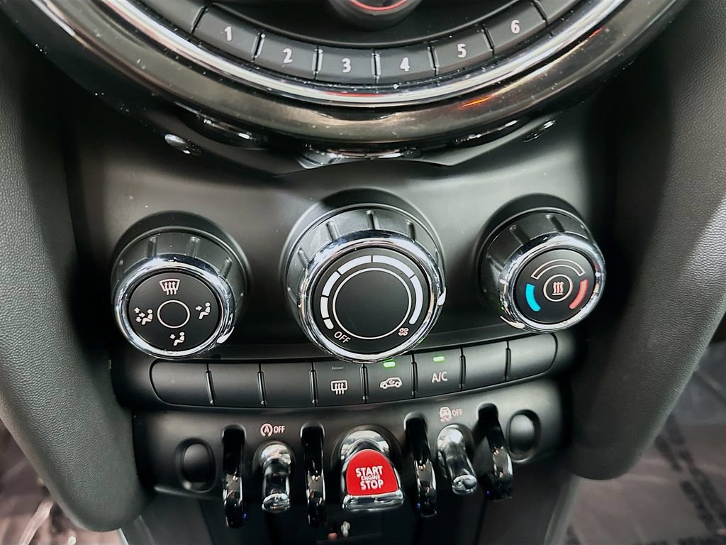 Used 2021 MINI Cooper 2-Door Hardtop FWD image 15