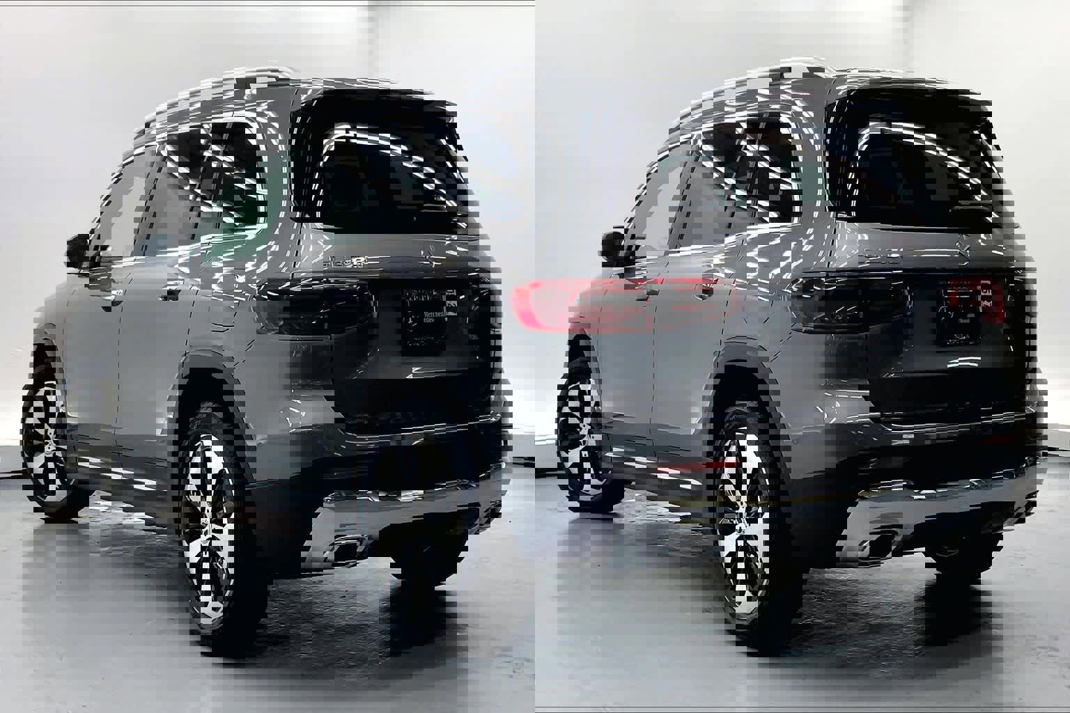 Used 2025 Mercedes-Benz GLB 250 image 2