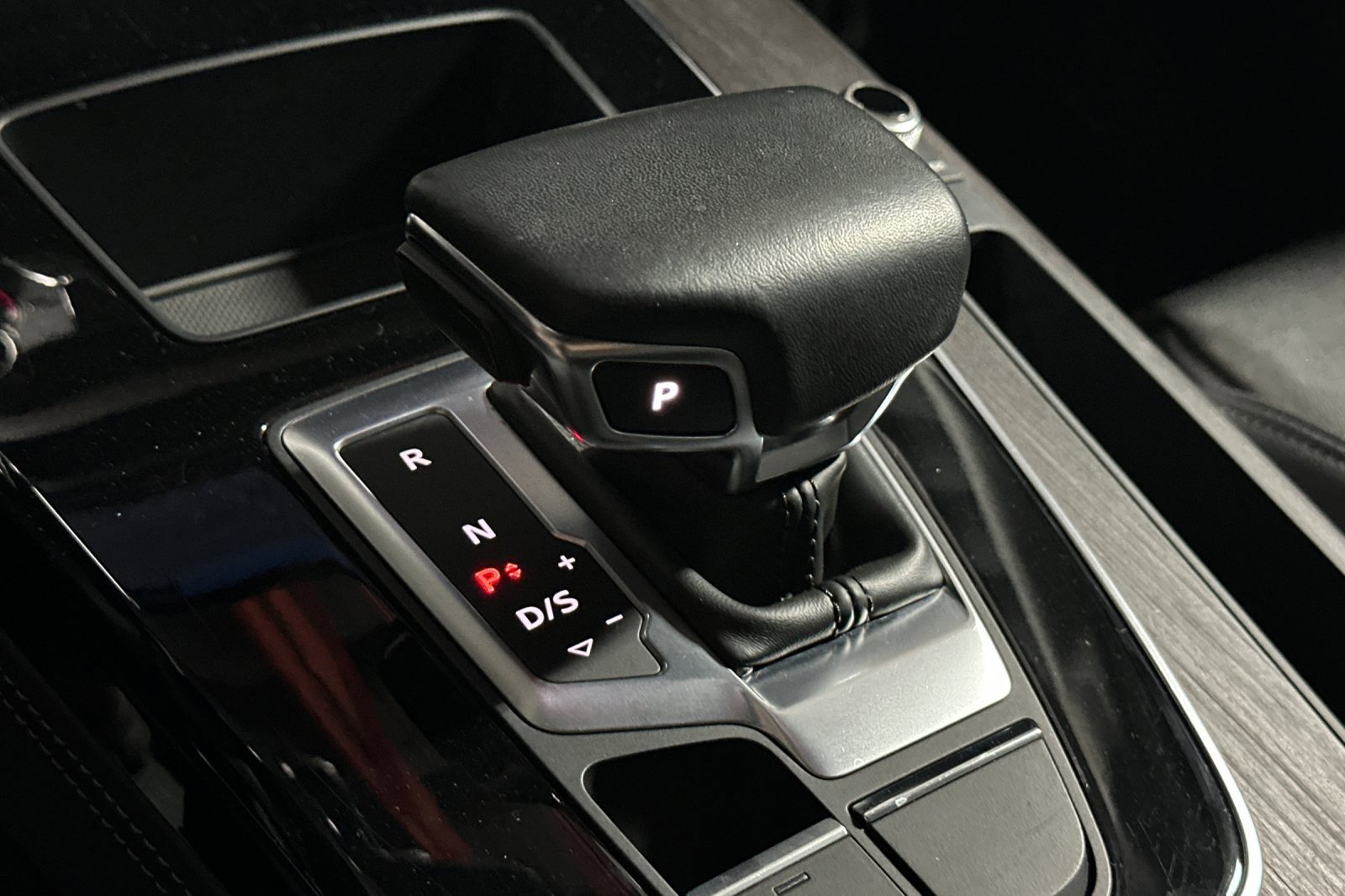 Used 2023 Audi Q5 e Premium Plus w/ Premium Plus Package image 21