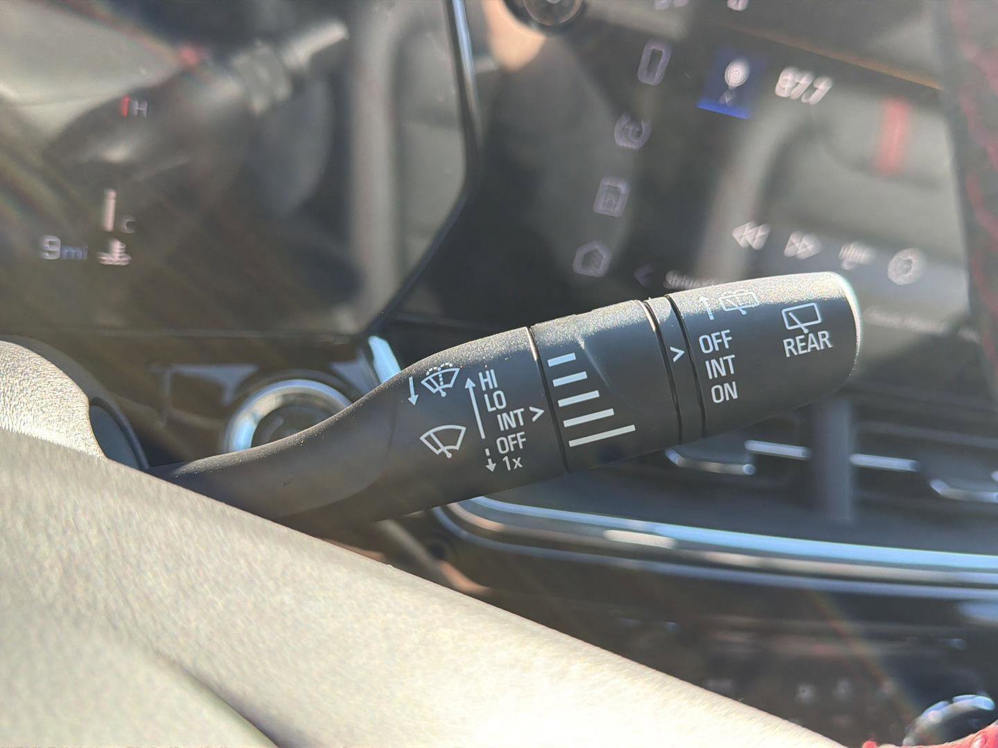 New 2026 Chevrolet Trax RS w/ Sunroof Package image 23