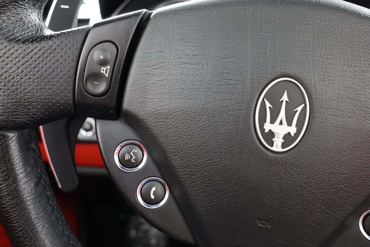 Used 2017 Maserati GranTurismo Convertible RWD image 22
