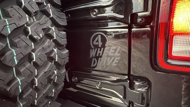 Used 2025 Jeep Wrangler Unlimited Sport S 4xe image 37