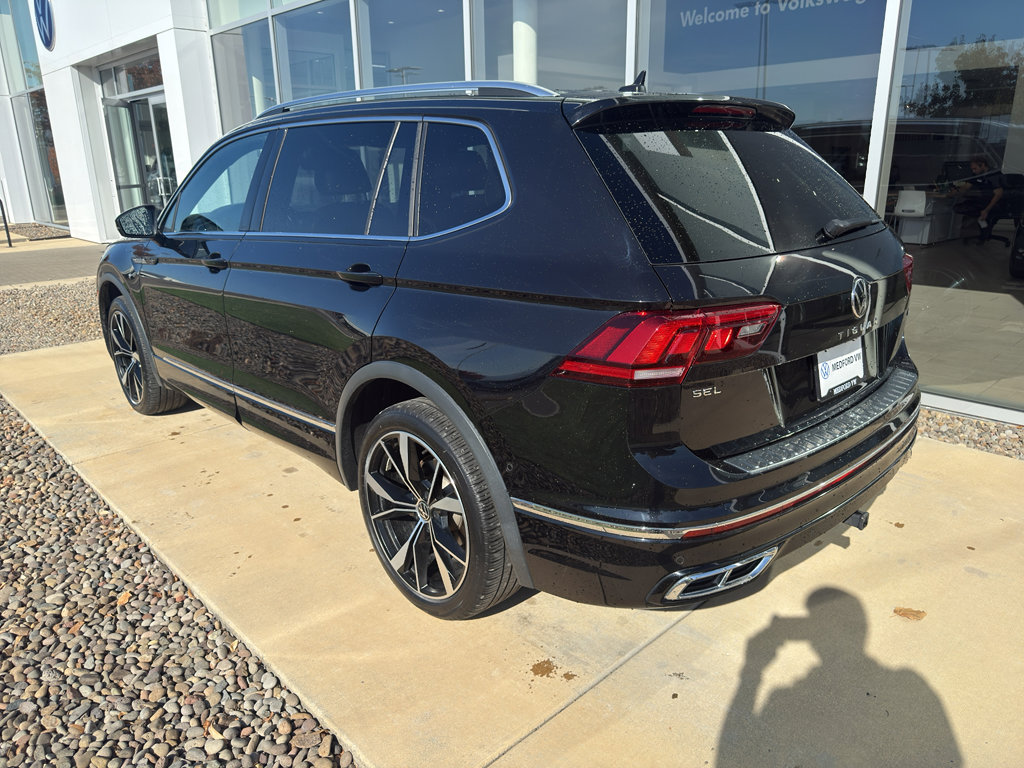 Used 2022 Volkswagen Tiguan SEL R-Line image 6