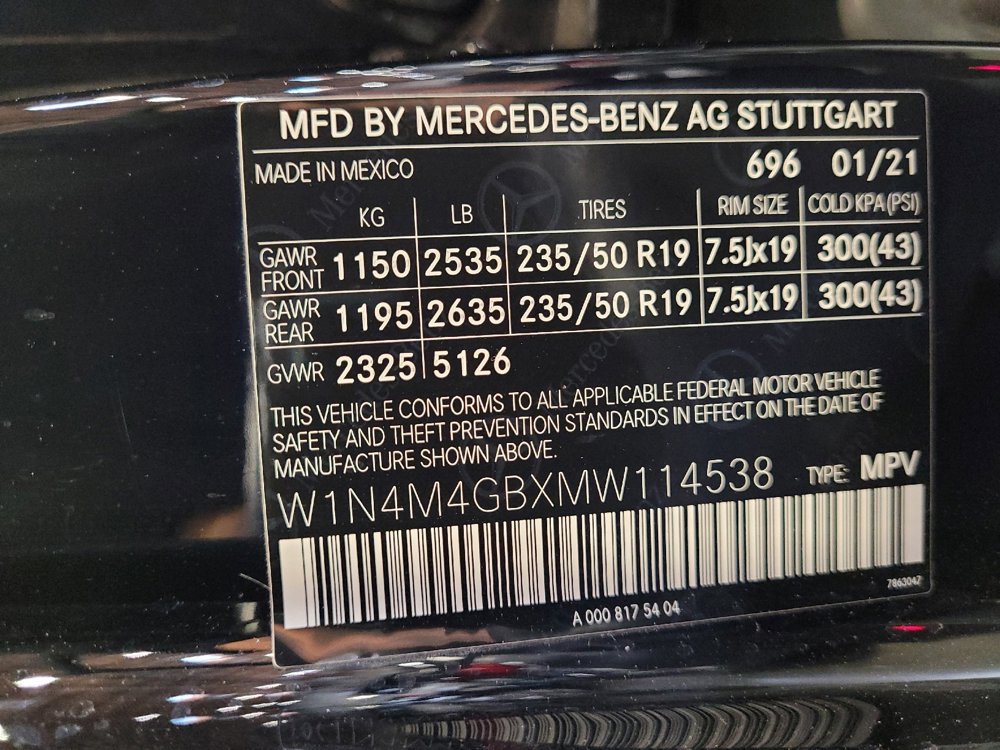 Used 2021 Mercedes-Benz GLB 250 w/ Premium Package image 33