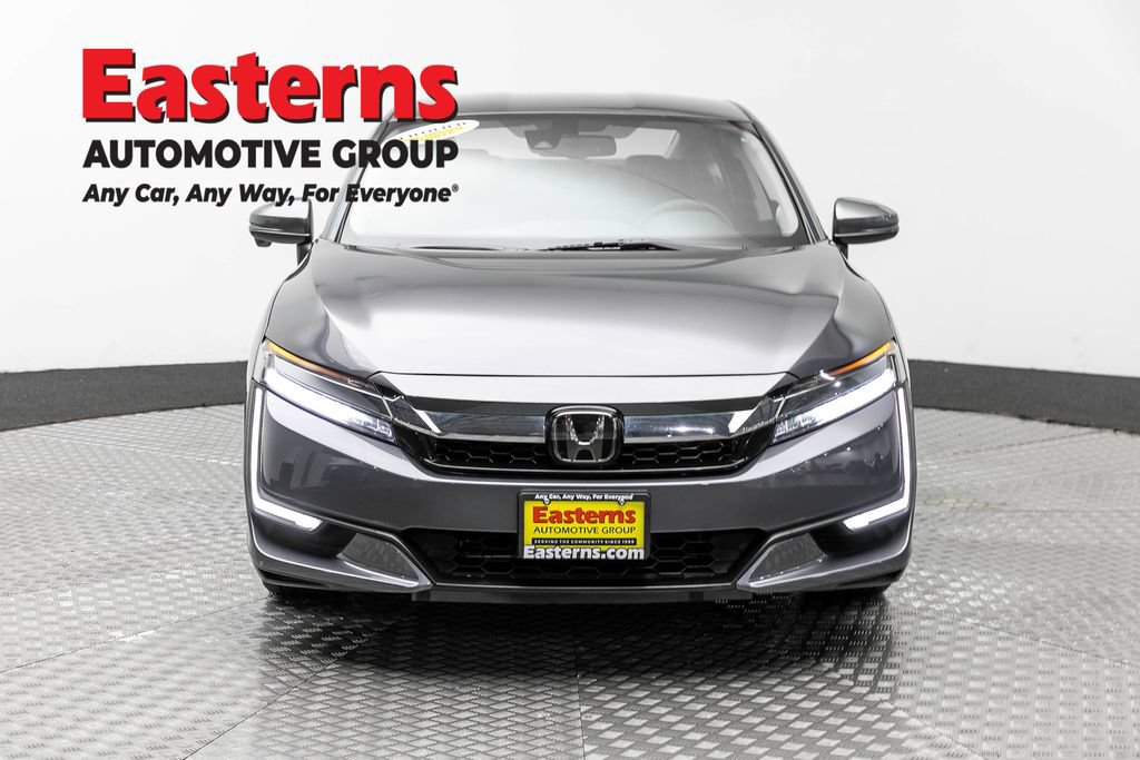 Used 2021 Honda Clarity Plug-In Hybrid image 2